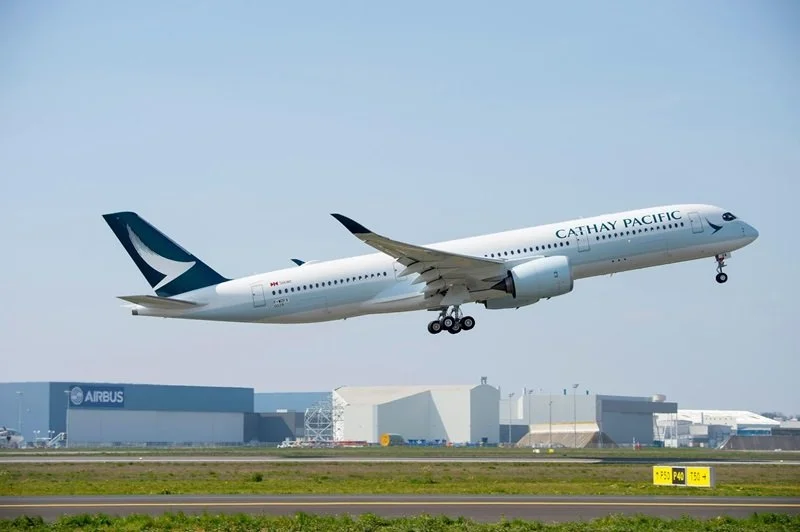 エアカライベス A350XWB Airbus touts 400-seat 'A350-8000' jetliner
